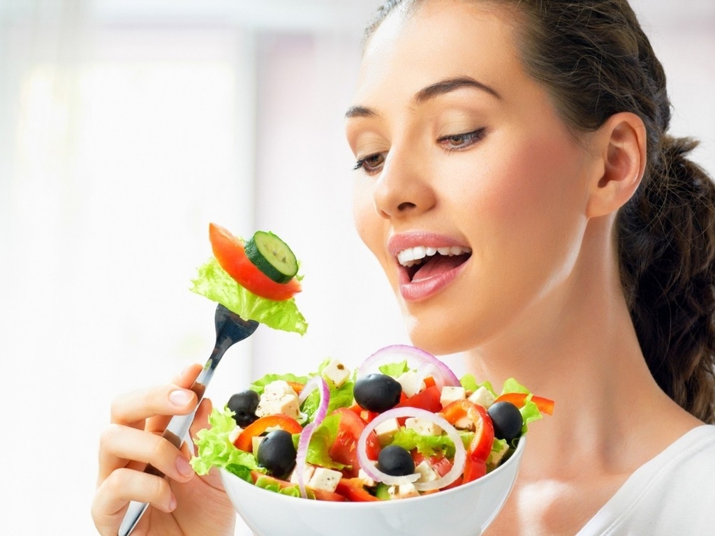 кушать свежие овощи и фрукты visionural.com